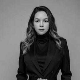 Content creator / vlogs /reviews etc.